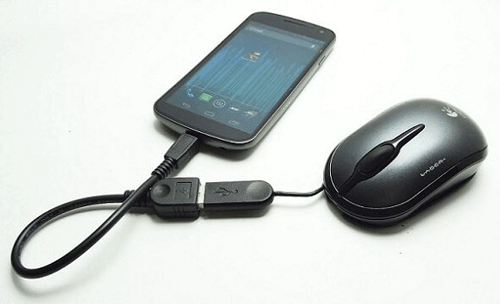 Cómo acceder al teléfono Motorola con una pantalla rota a través de OTG