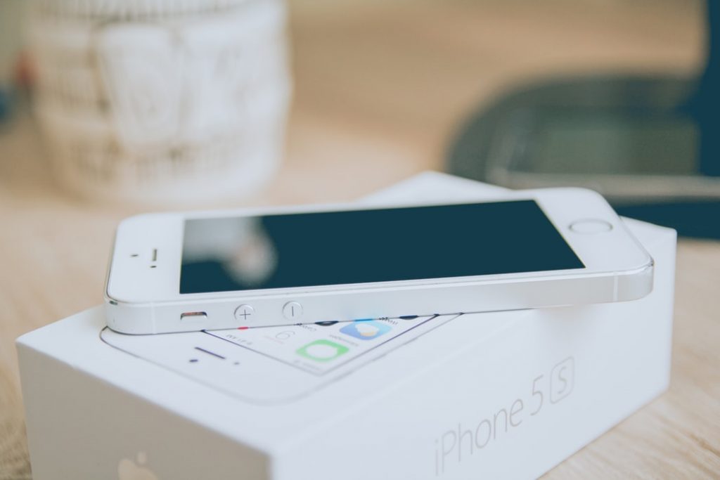 iPhone 5s con caja